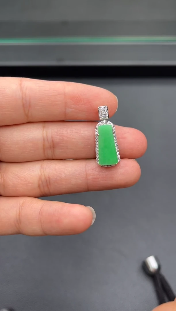 吊坠(不含链)银S925镶嵌翡翠多人