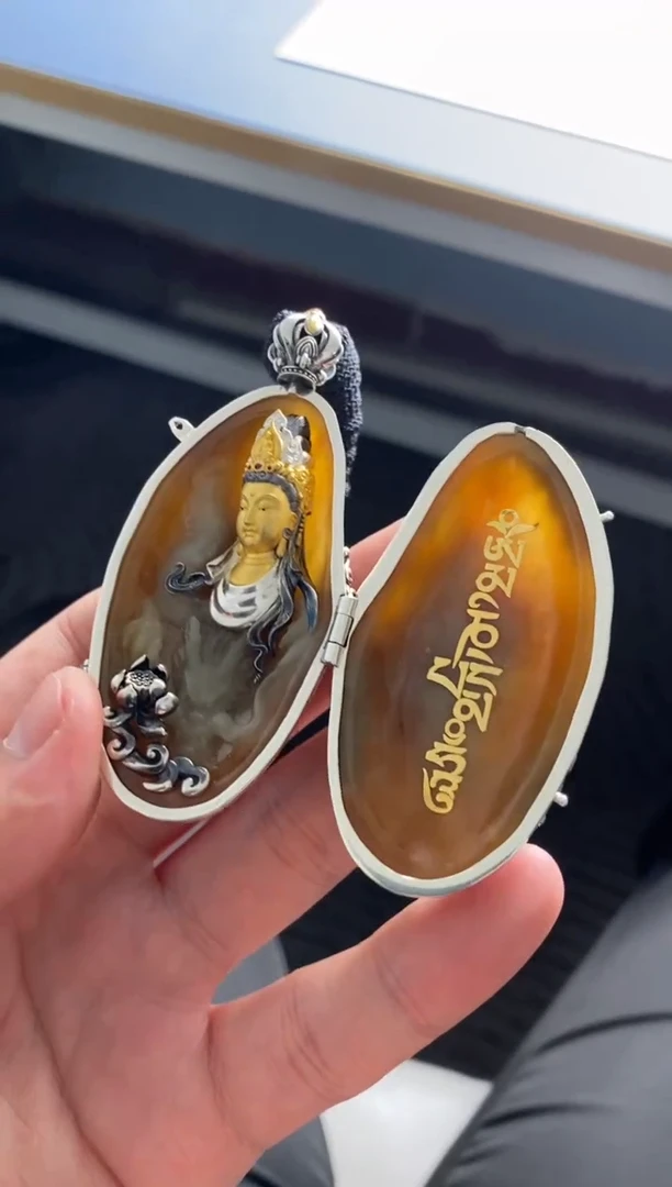 颈饰银S925镶嵌翡翠陆****)翡翠