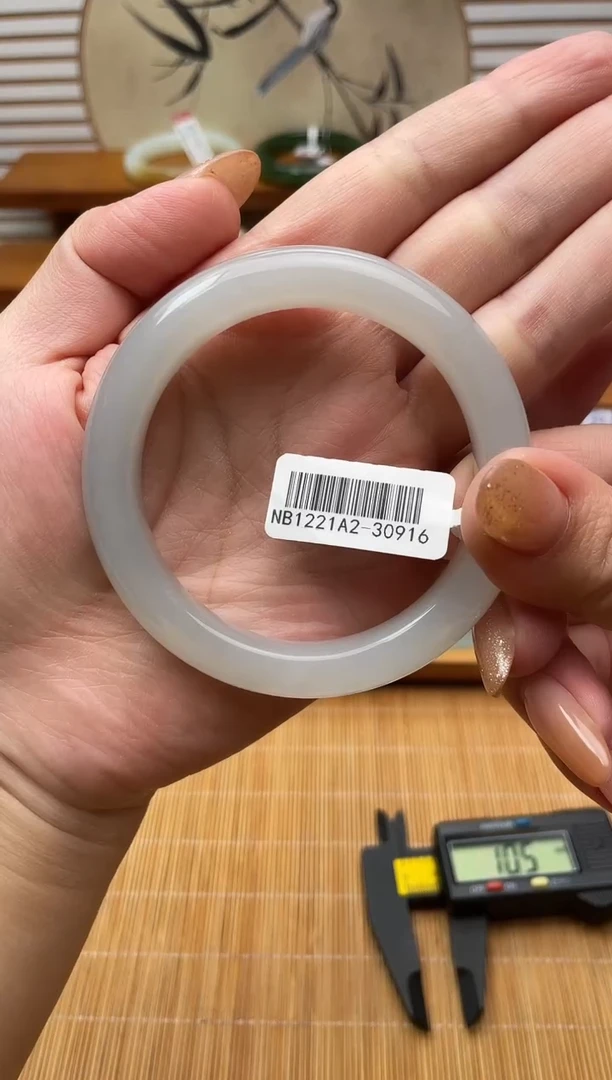 未镶嵌手镯和田玉56