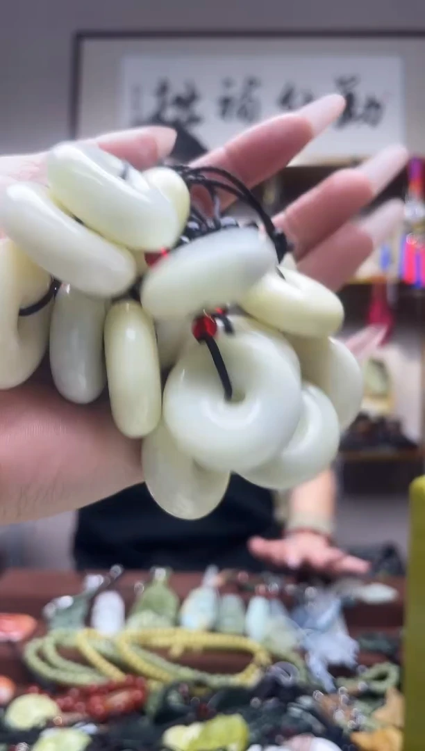 未镶嵌岫玉吊坠多样性发货拍一发一