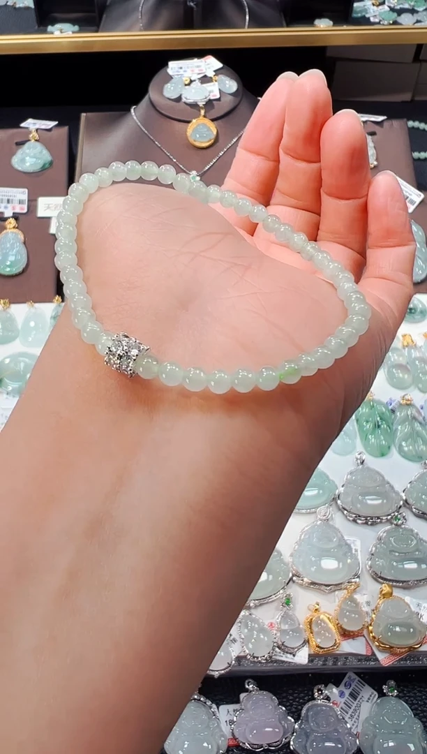 【闪购商品】翡翠手串未镶嵌甜阳绿小米珠手串