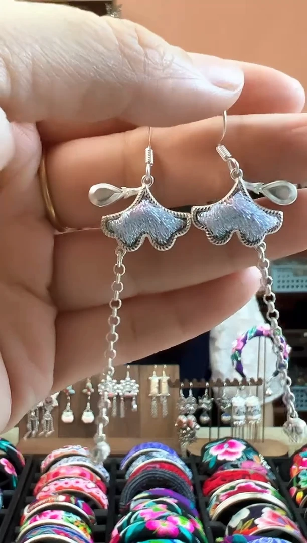 织绣艺枝独绣老绣饰品143竞拍