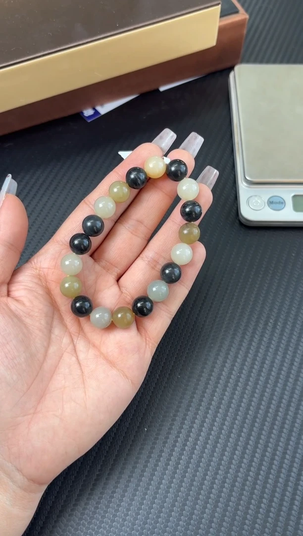未镶嵌手串和田玉若羌微色差卡10