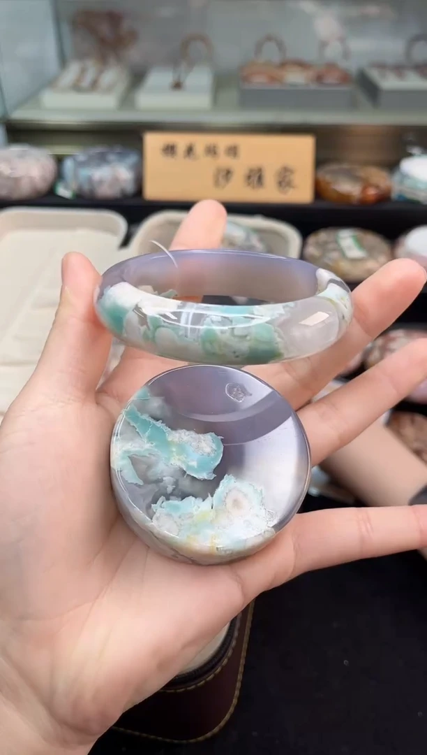 未镶嵌手镯石英质玉59圈口（赠品镯心）2S9835