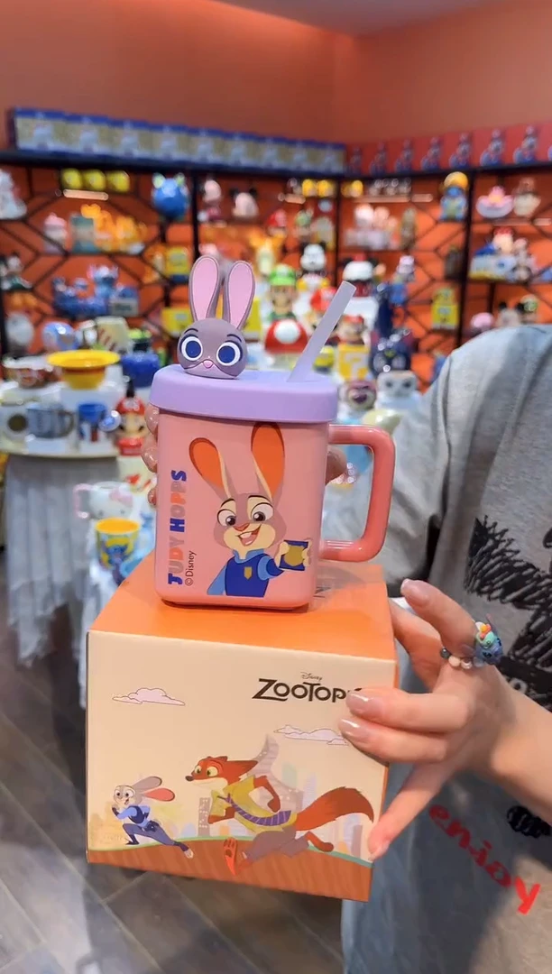 瓷片@@疯狂动物城兔子警官四方陶瓷吸管杯