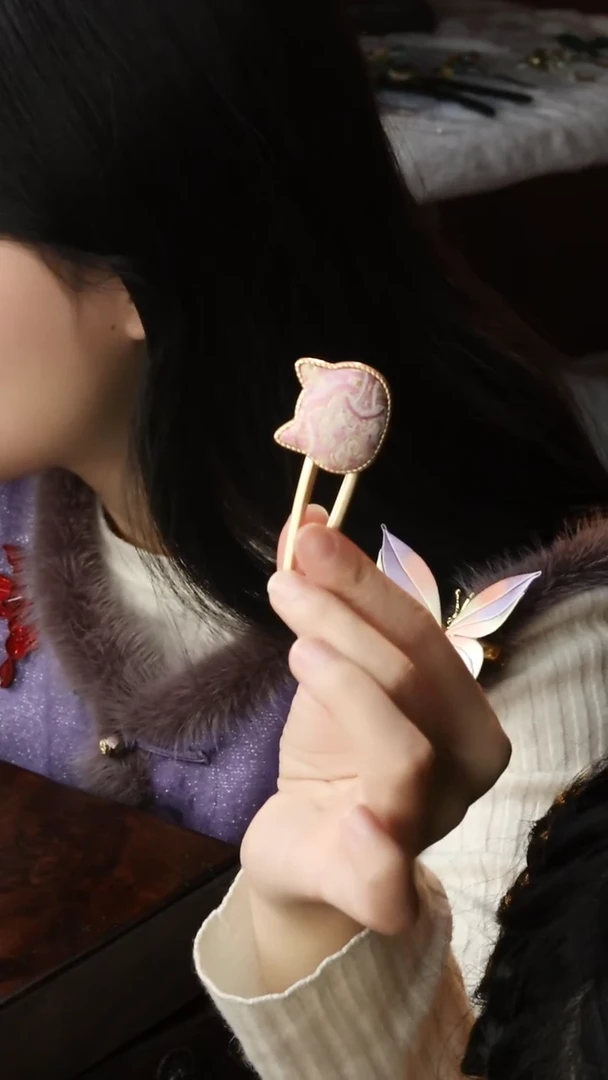 【闪购商品】刺绣纯手工非遗国风饰品一个