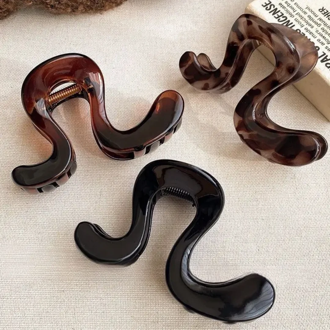 2025新款简约设计大几字抓夹高马尾固定神器发夹松弛感盘发后脑勺