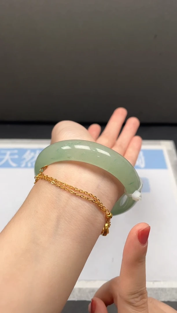 未镶嵌手镯石英质玉28L030-57