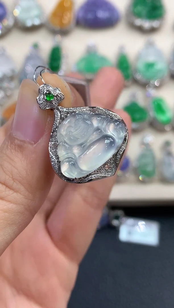 【闪购商品】翡翠吊坠(不含链)18K金镶嵌D47 