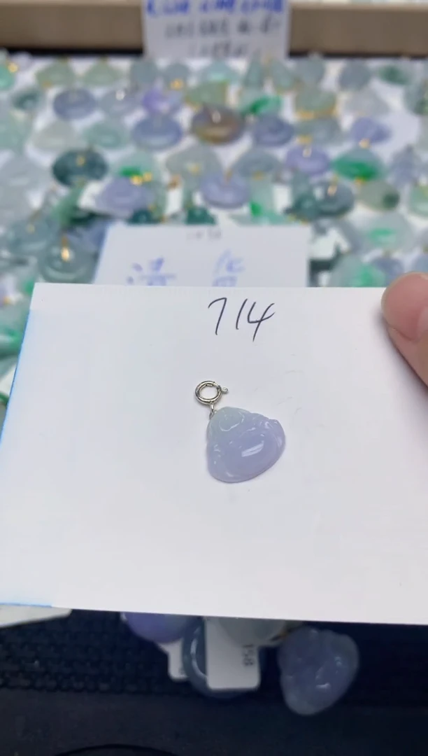 翡翠未镶嵌颈饰天然缅甸A货翡翠