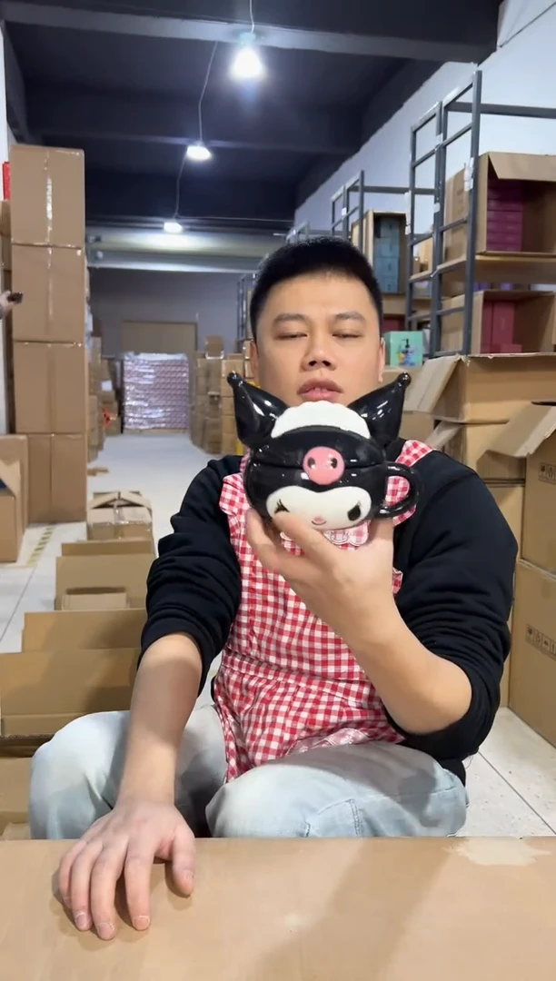 【闪购商品】杯库洛米女仆带盖杯