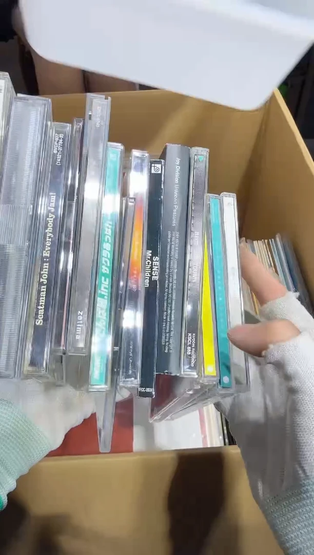 8新似*   895中古商品，瑕疵品，不保好坏。