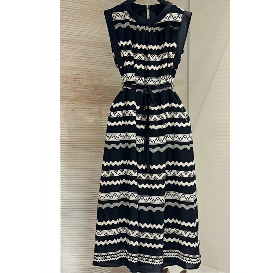 【大小秋】夏季新款中长圆领系带连衣裙女