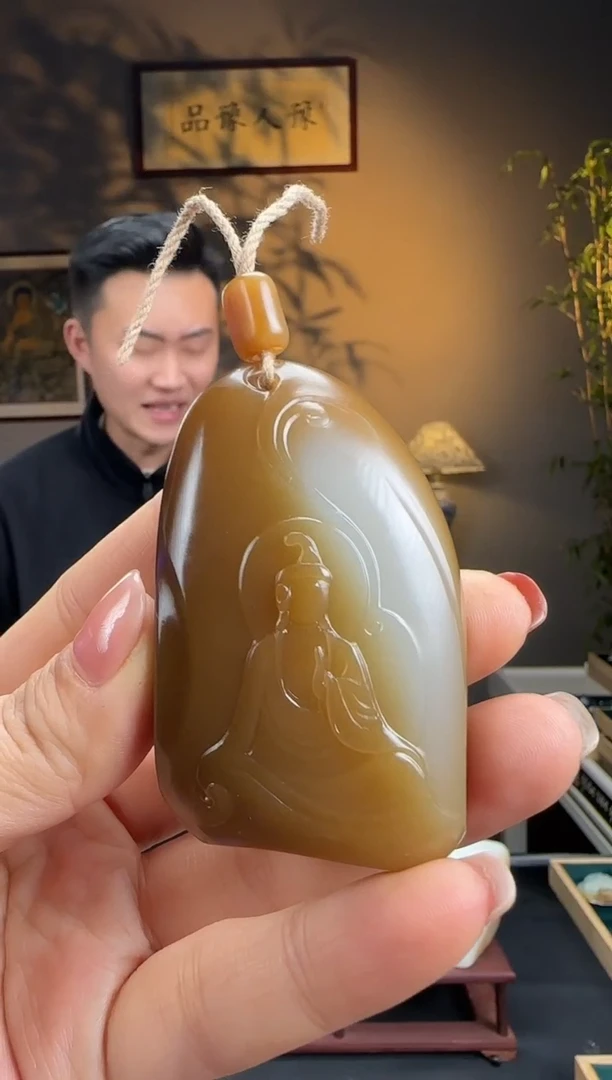 未镶嵌和田玉（糖玉）挂件l120