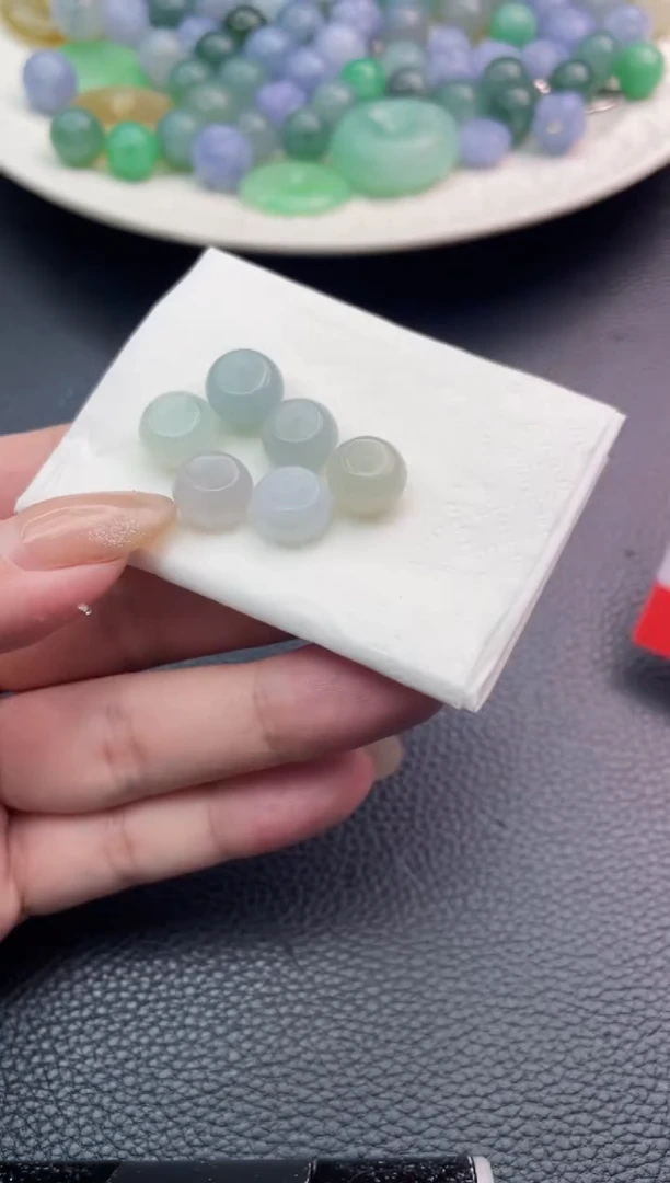 定制翡翠未镶嵌珠子