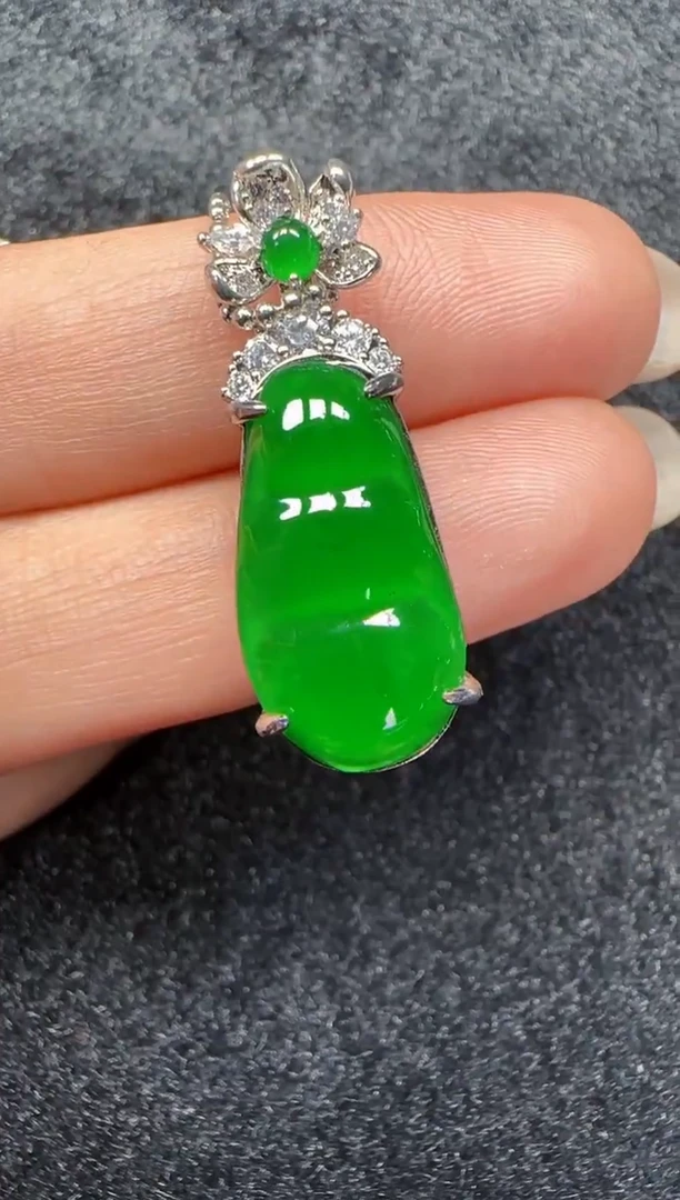 未镶嵌定制翡翠翡翠吊坠31