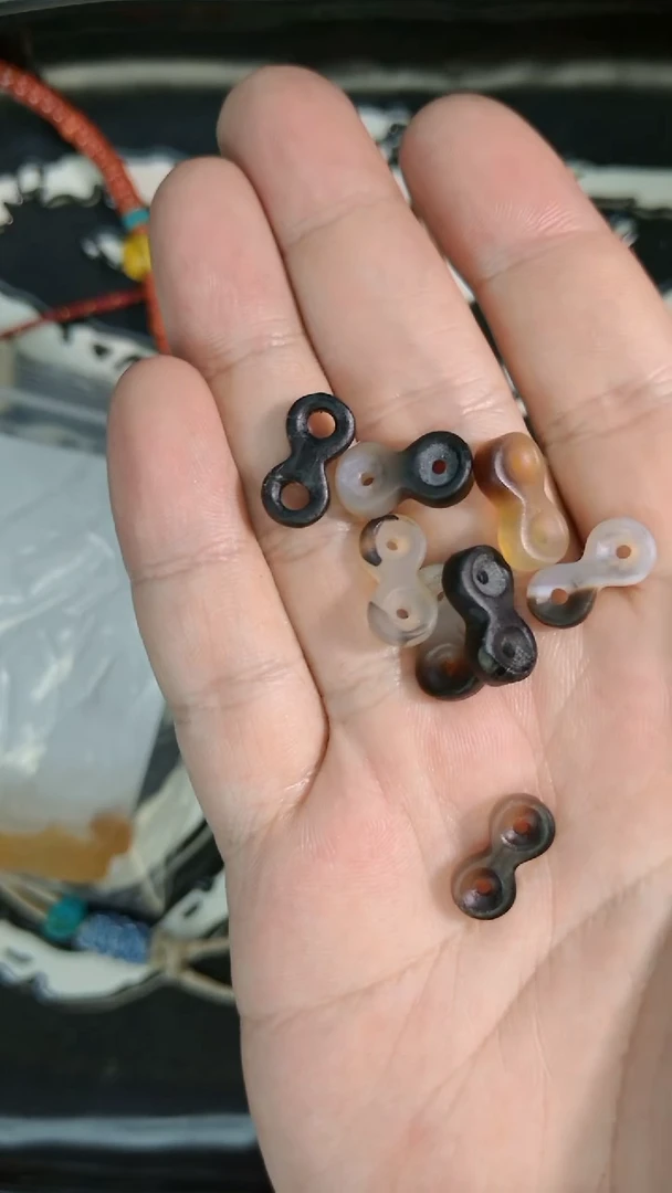 玛瑙/玉髓颈饰合金闪11黑玛瑙八字环异色多样性发哈发其一