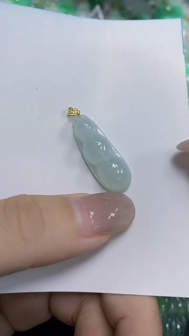 翡翠18K金镶嵌颈饰天然缅甸翡翠A货