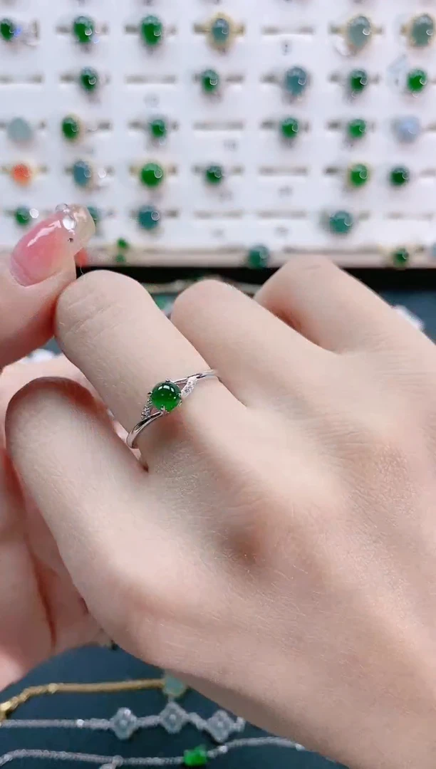 【闪购商品】翡翠戒指银S925镶嵌天然翡翠