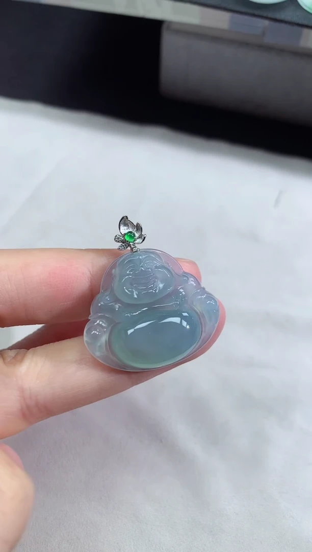 翡翠18K金镶嵌颈饰冰种天空蓝佛公