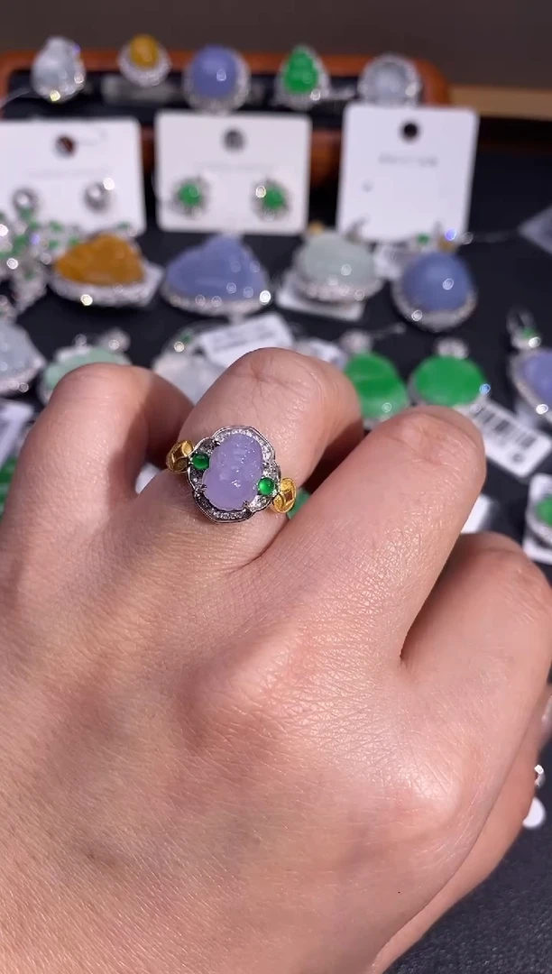 【闪购商品】翡翠戒指18K金镶嵌戒指