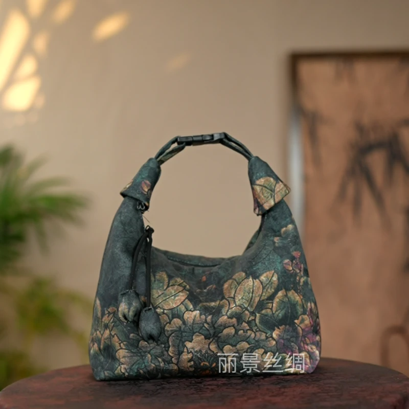 月牙包香云斜挎包手提包两用28*17定位花