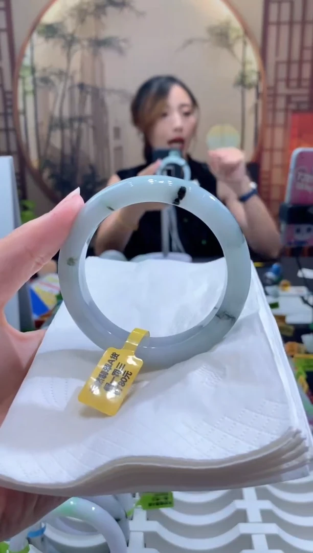 未镶嵌手镯翡翠000052343