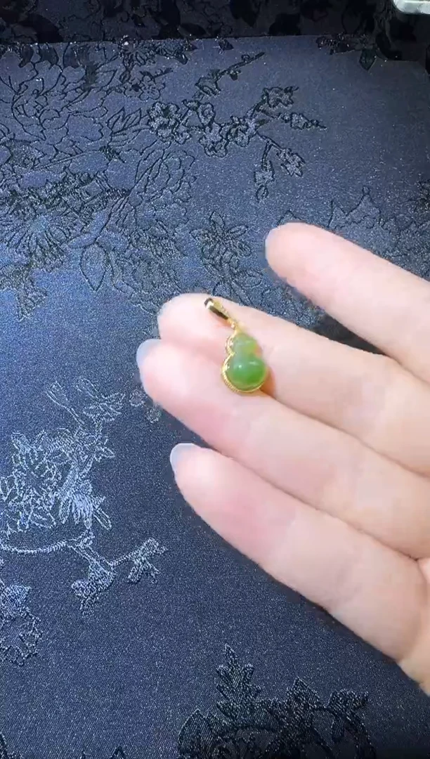 【闪购商品】和田玉吊坠(不含链)银S925镶嵌葫芦吊坠