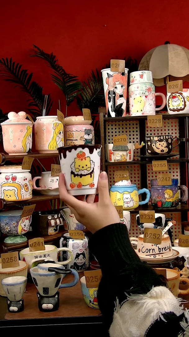 杯子瓷DIY景德镇创意手工陶瓷卡通风蛋糕小熊暖手杯