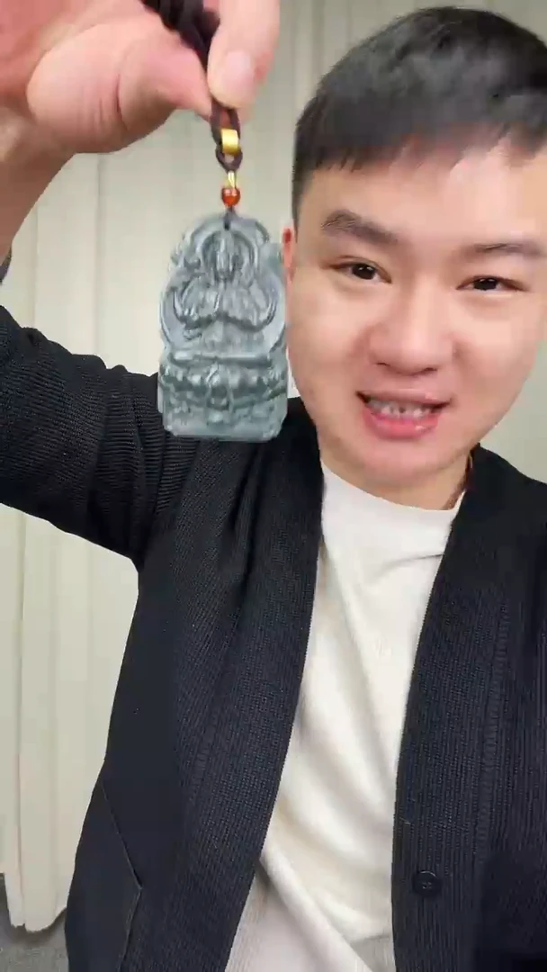 未镶嵌和田玉挂件多样性发其一