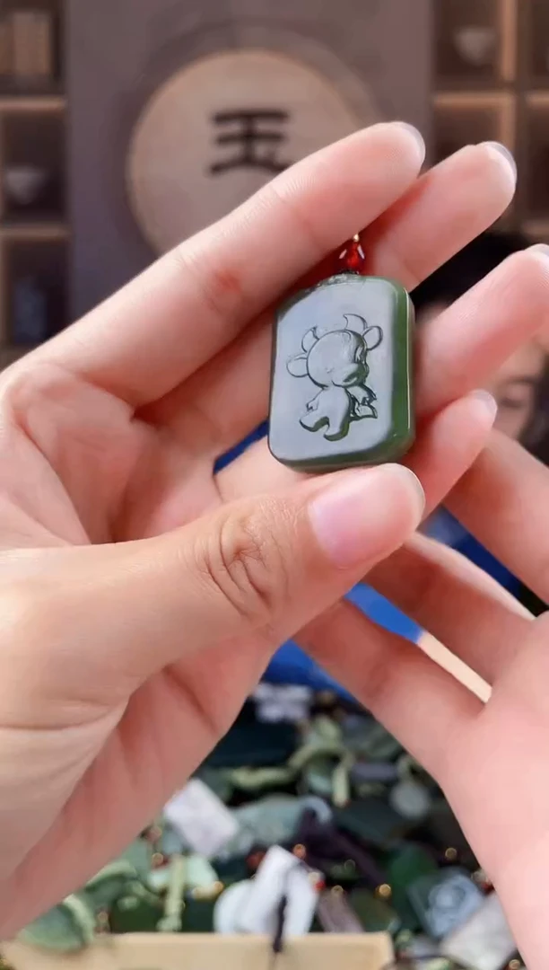 未镶嵌和田玉挂件拍一发一 ，多样性发货！