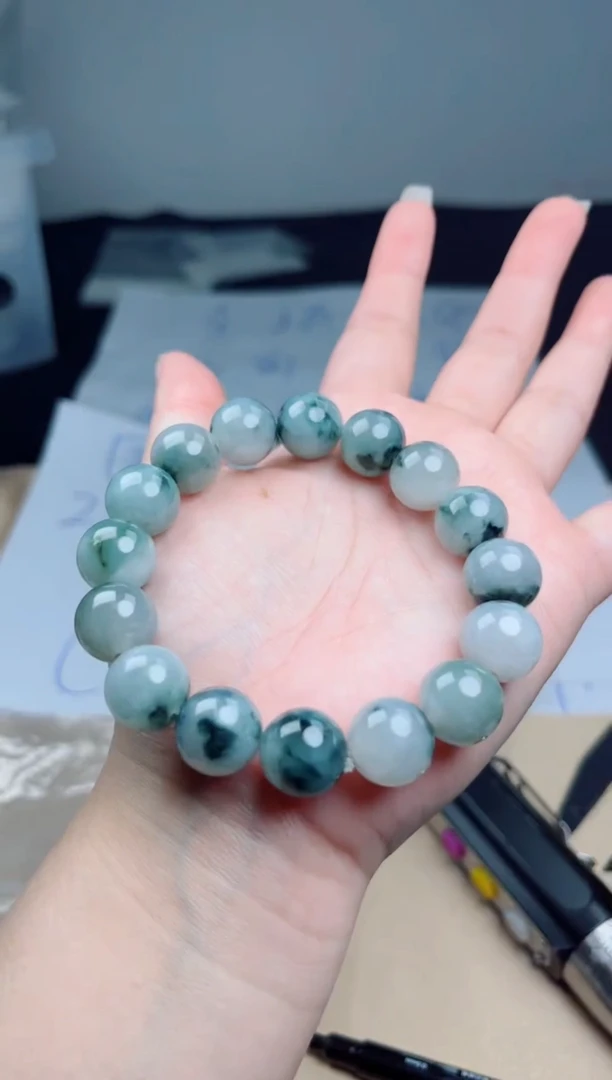 定制翡翠未镶嵌珠串