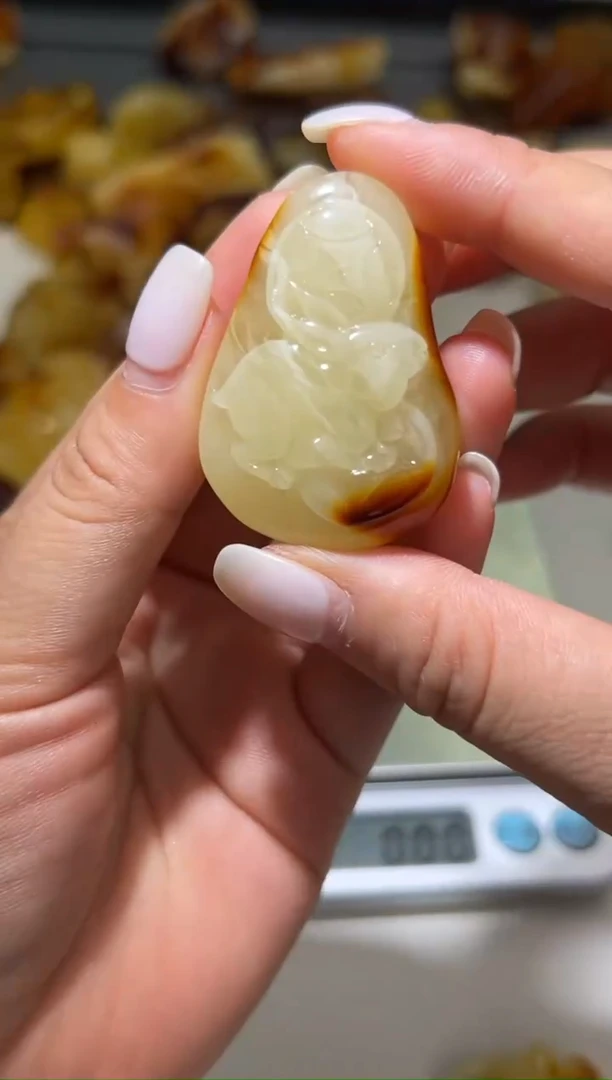 裸石琥珀未镶嵌琥珀蜜蜡吊坠