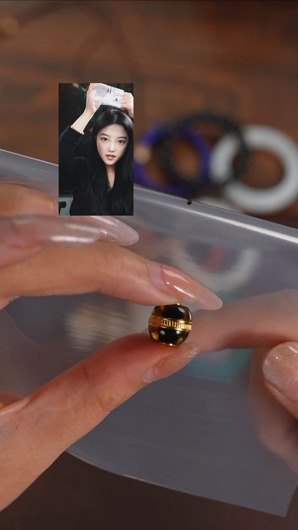 裸石琥珀未镶嵌天***饼若雨臣品质回血