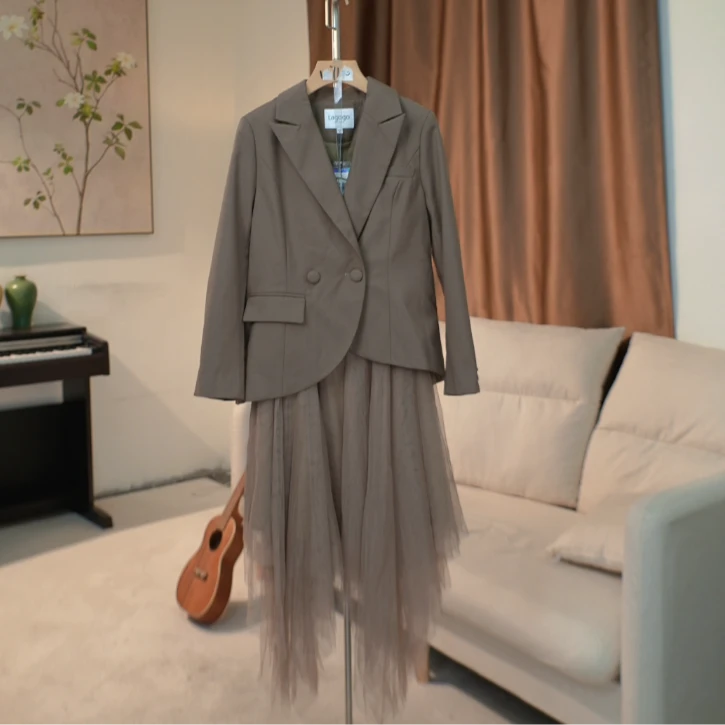 G343 名媛风双排扣西装+纱网半身裙两件套女 83XD38