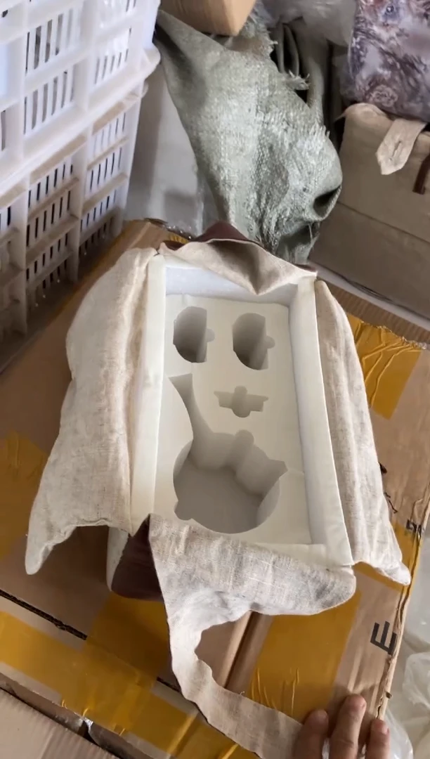 无运费险有瑕疵的摄影的产品有使用过的痕迹有点脏介意勿拍