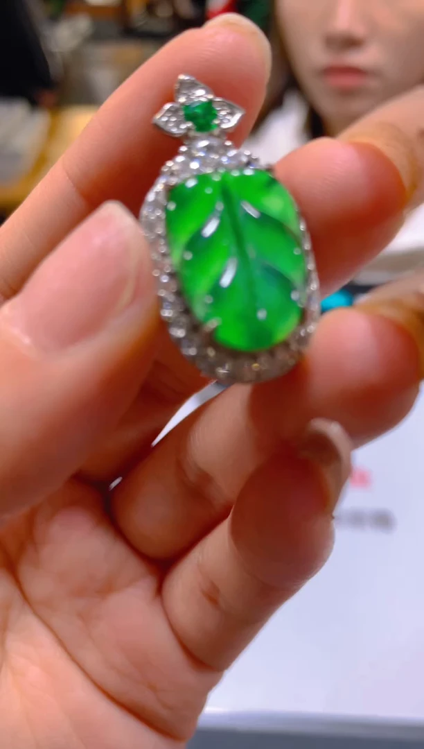 颈饰未镶嵌翡翠多样性发一