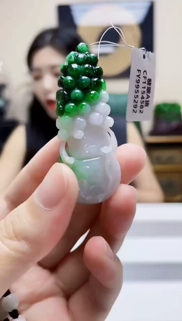 未镶嵌定制翡翠吊坠187