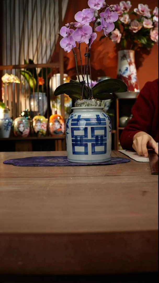 当代景德镇设计师釉下手绘陶瓷花瓶