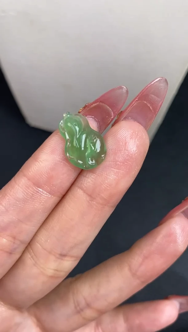 未镶嵌定制翡翠翡翠毛货~