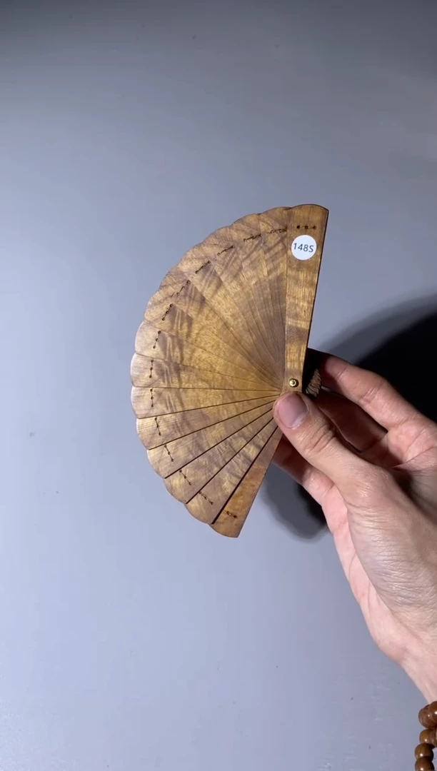 【闪购商品】金丝楠148号10cm金丝楠迷你扇