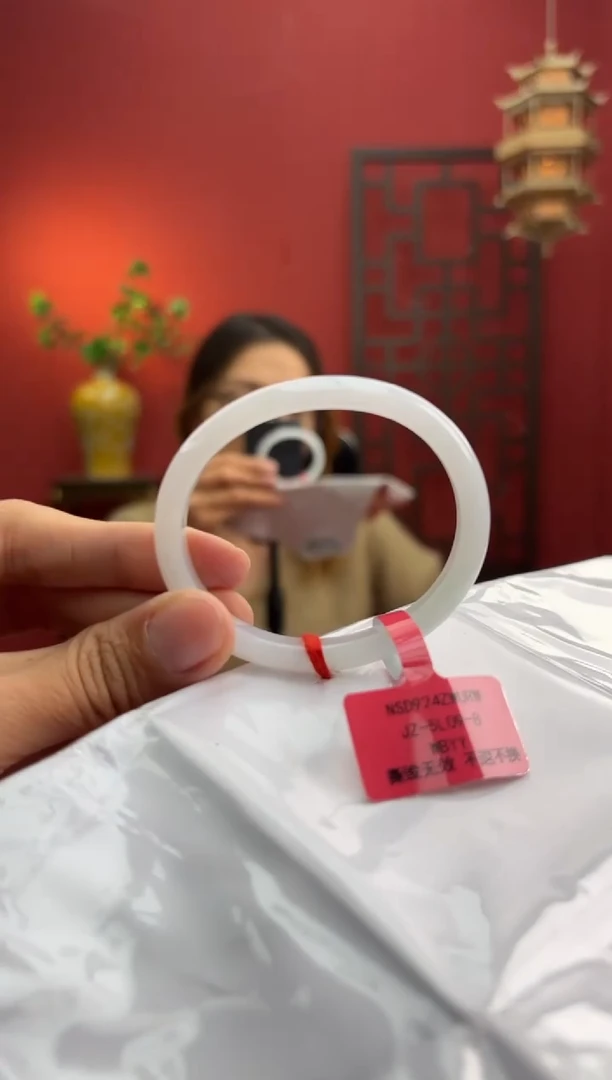 未镶嵌手镯（贵妃镯）翡翠翡翠手镯7