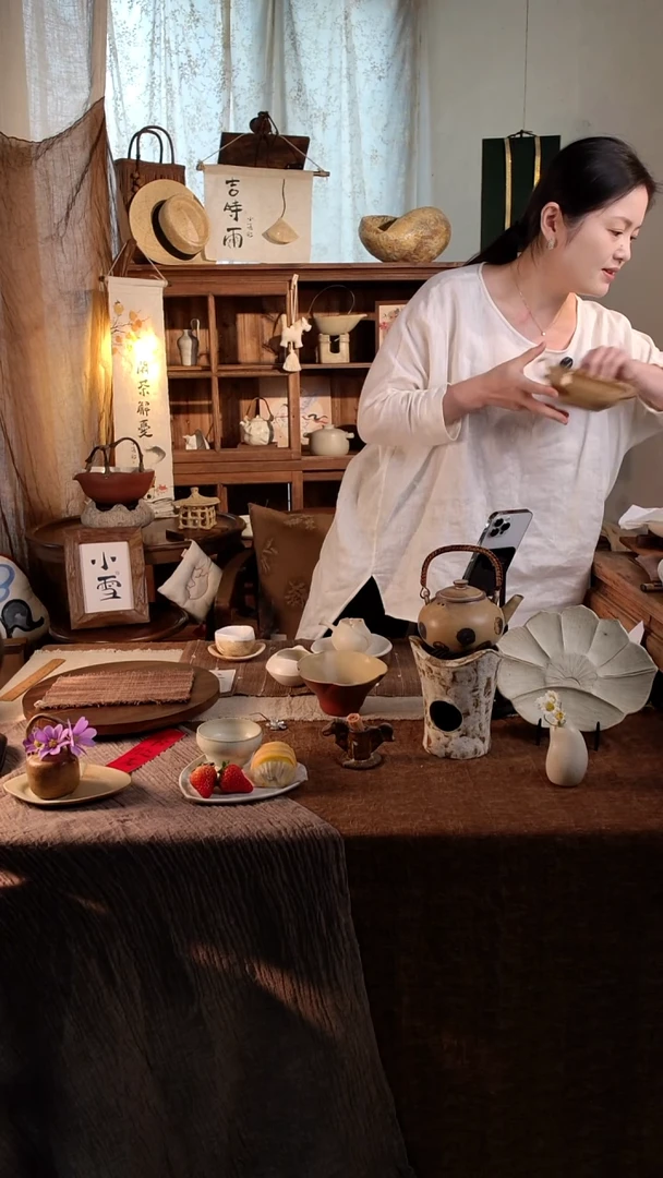 陶瓷@@喜小红花口碗ZZS00909