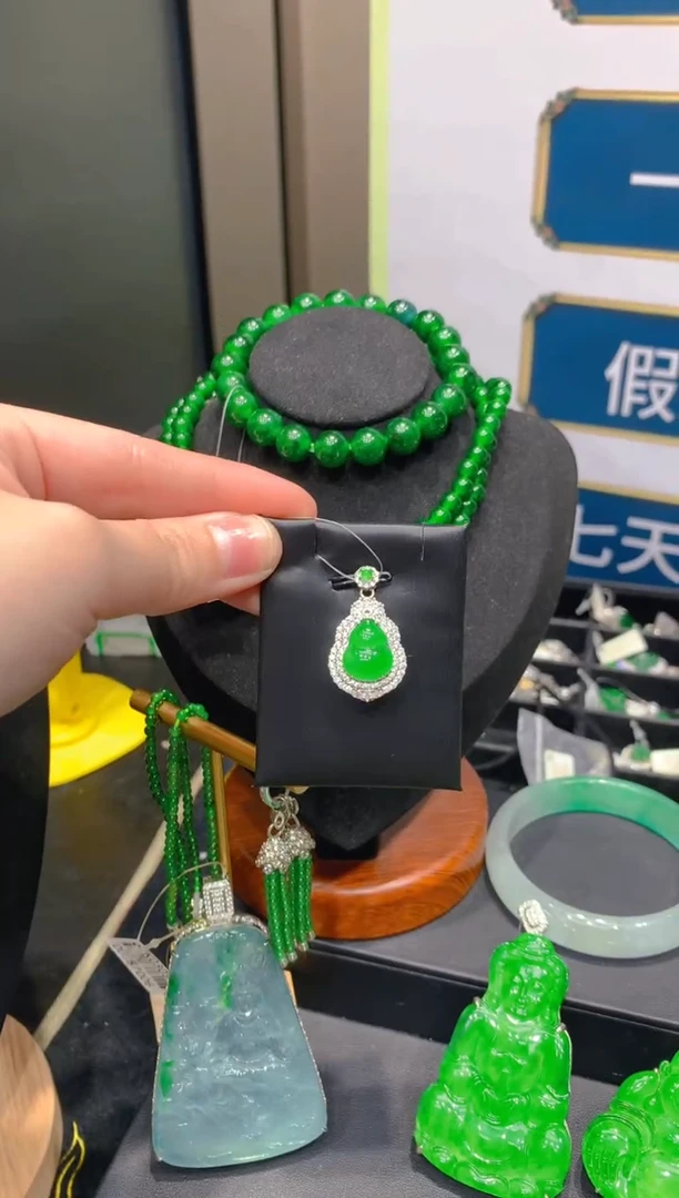 【闪购商品】翡翠颈饰银S925镶嵌一季