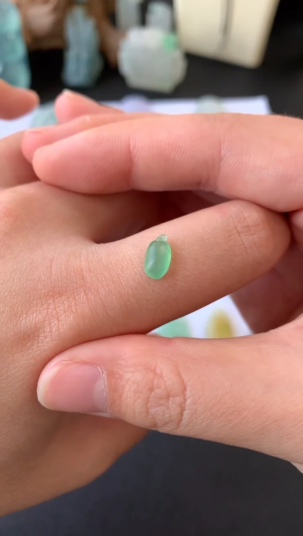 【闪购商品】定制翡翠未镶嵌翡翠