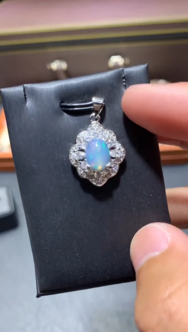 欧泊未镶嵌颈饰Q56【多样性发其一】