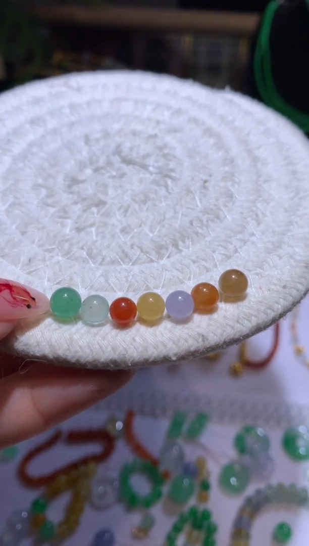 【闪购商品】定制翡翠未镶嵌卡6.1 珠子一组7颗 880+88