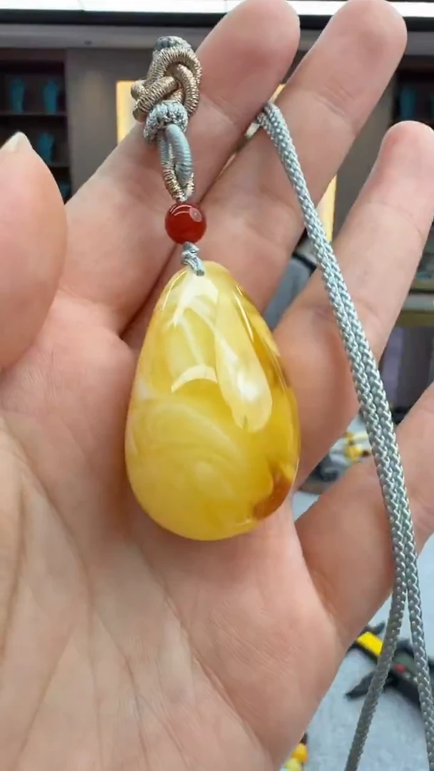 琥珀颈饰未镶嵌168秒拍号 假一罚三