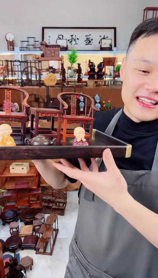 微凹黄檀（南美大红酸枝）把把壶和小和尚加红酸枝微凹圈椅（6件套）