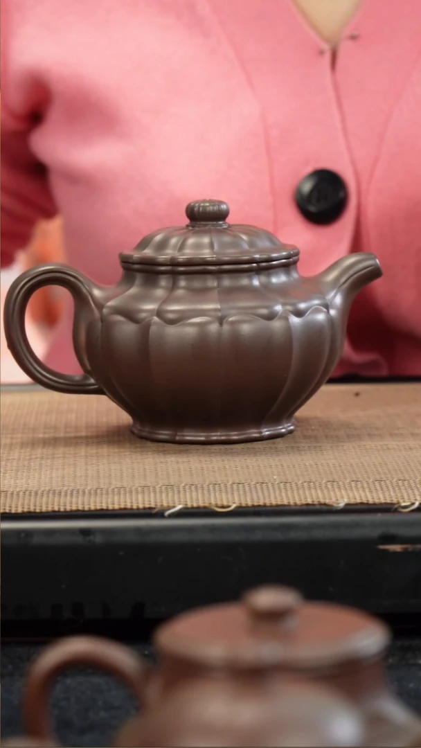 茶壶紫砂老紫泥筋纹掇只280